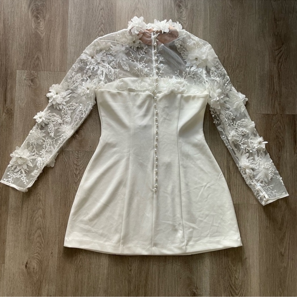elliatt damaris white bridal 3d floral beaded mesh long sleeve mini dress Large